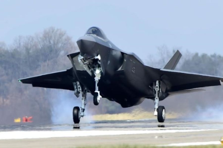 ROK F-35A Conducts Emergency ‘Belly Landing’