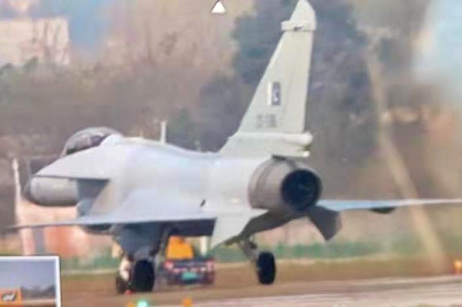 Pakistan’s first J-10C Appeared with PAF Camouflage