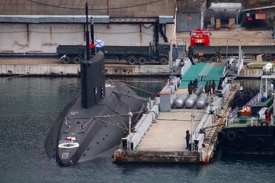 Russia is claimed to arm Submarines with Kalibr missiles