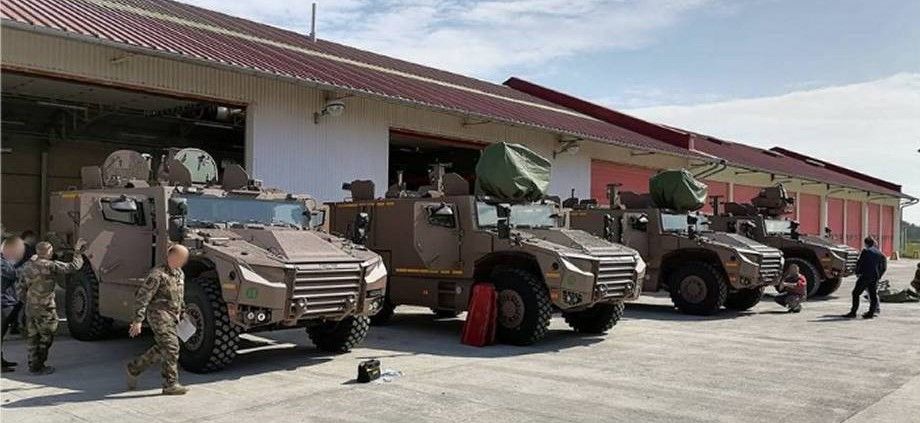 Nexter and Texelis deliver the first SERVAL 4x4 Armoured Vehicles