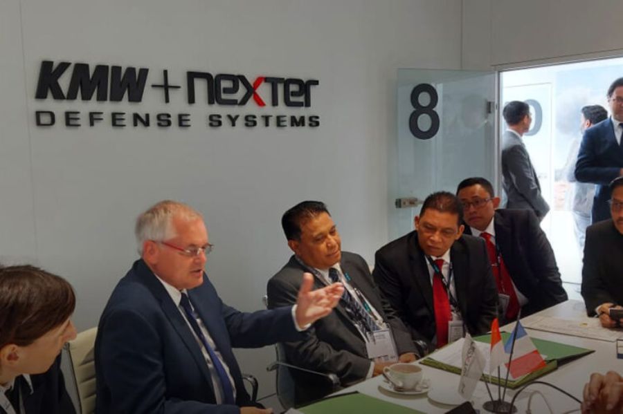 Pindad and Nexter cooperate to procure 120 mm tank ammunition