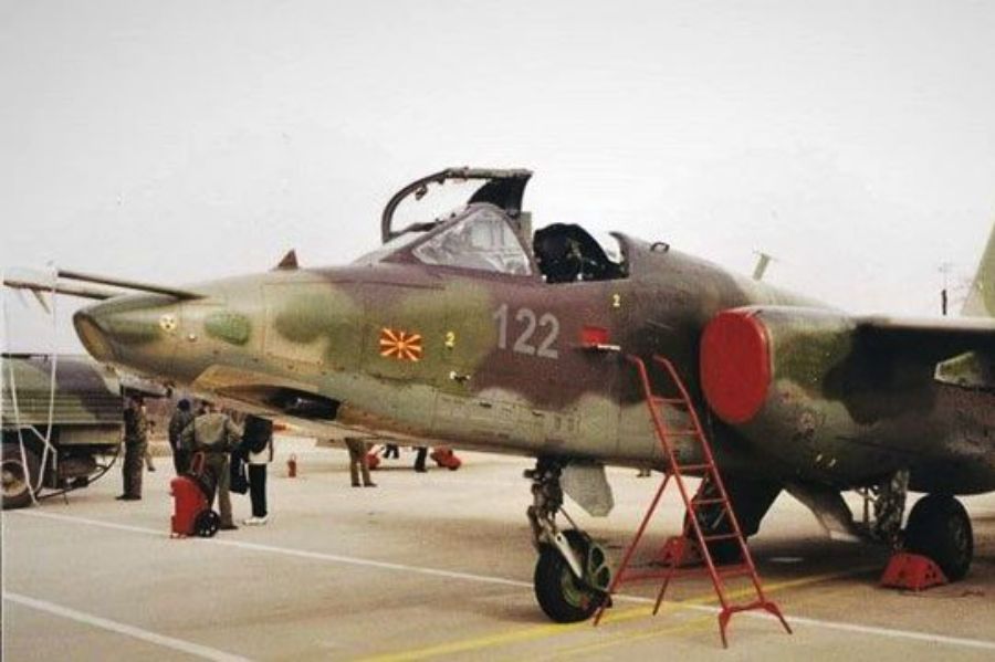 Macedonia donates 4 Su-25 attack jets to Ukraine