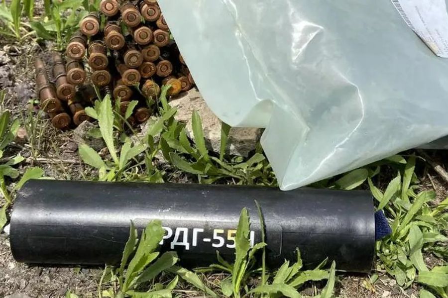Russia Presents new generation smoke grenade at Army-2022