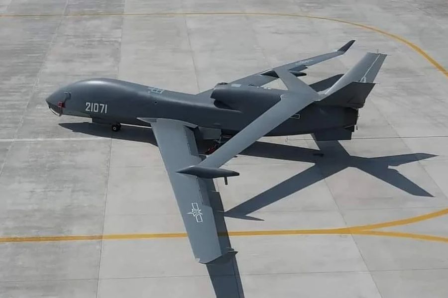 Taiwan Military Detects the Intrusion of China's WZ-7 UAV