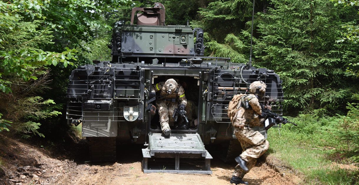 German Pumas Fail at the Bundeswehr Exercise