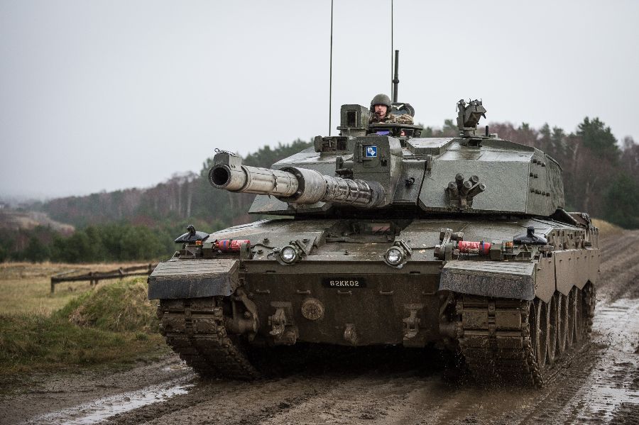 UK Sends Challenger 2 MBTs to Ukraine