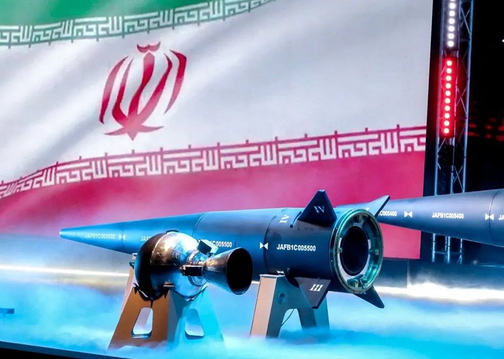 Iran Displays its Hypersonic Ballistic Missile Fattah