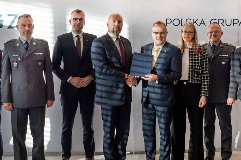 NAREW-Agreement-signing-CPGZ TurDef.jpg