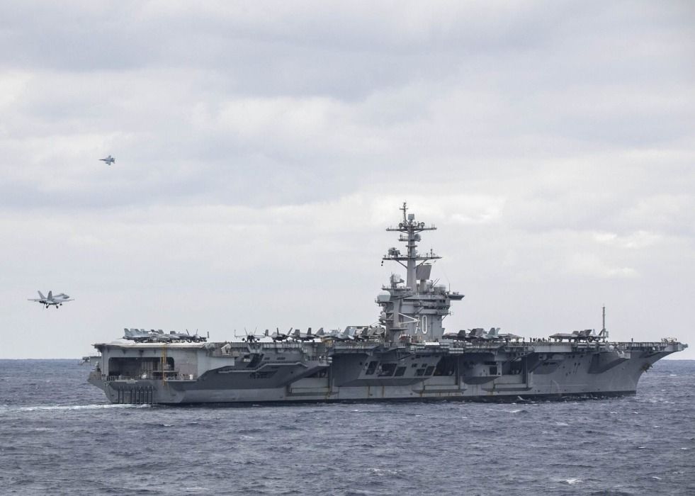 U.S. Navy Conducts Drills with the Philippine Navy