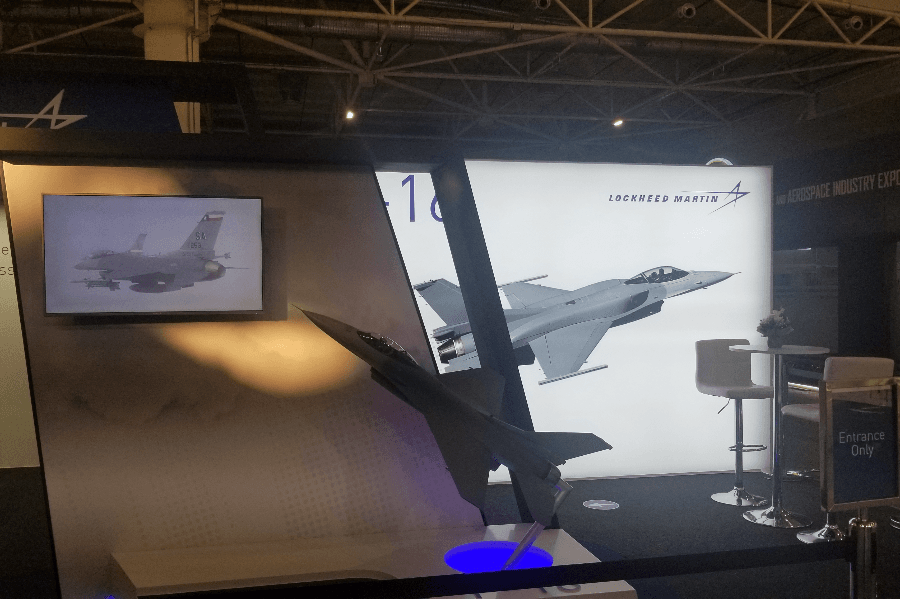 Lockheed Promotes F-16 in Ukraine