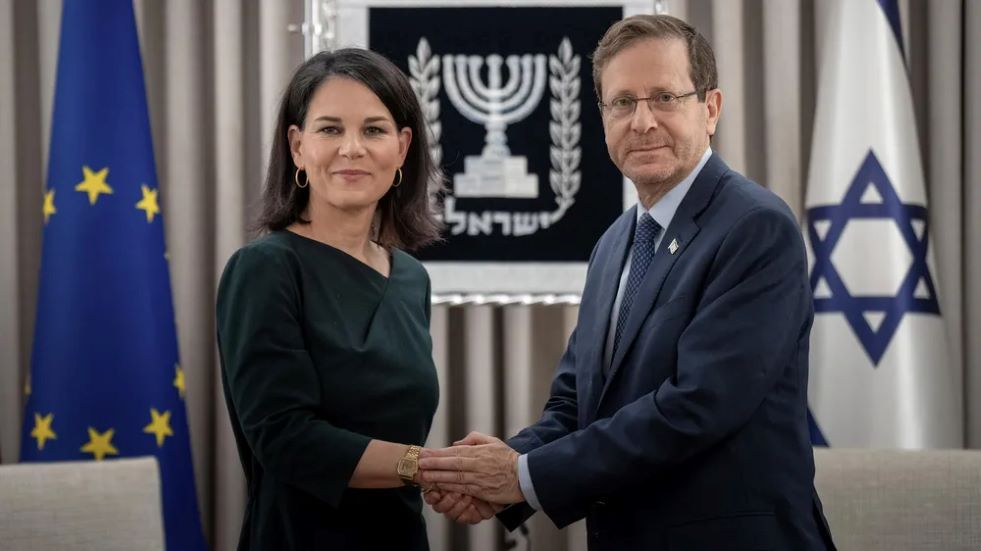 Annalena Baerbock israel President Isaac Herzog TurDefjpg