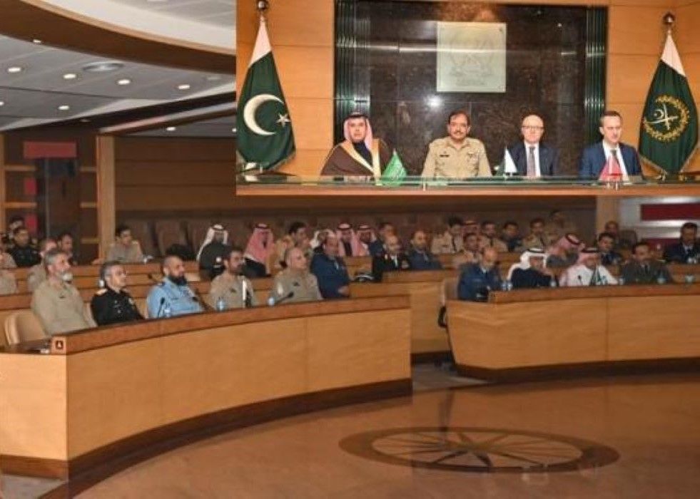 Pakistan, Türkiye, Saudi Arabia meet to Deepen Defence Cooperation