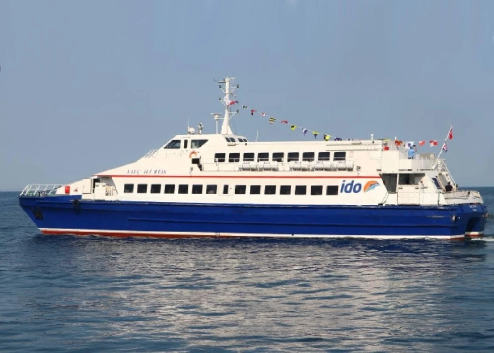 Turkish Navy’s Civilian-Based Catamaran Ferries Enter Service
