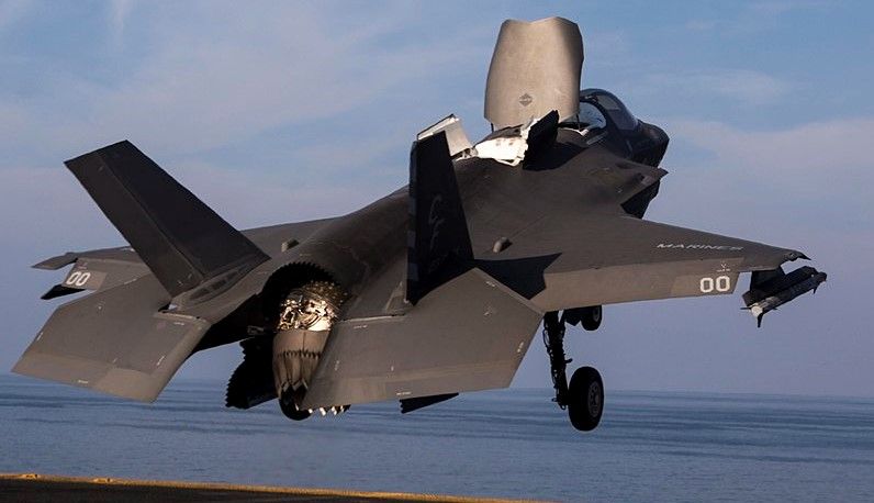 A Royal Air Force F-35B Plane Has Crashed into the Mediterranean
