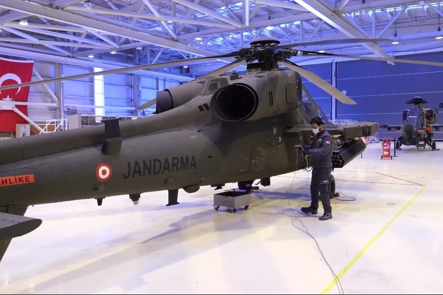 TUSAŞ Delivers a new Helicopter to the Gendarmerie