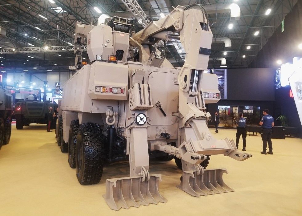 OTOKAR Presents ARMA II Mobile Repair and Recovery Vehicle 